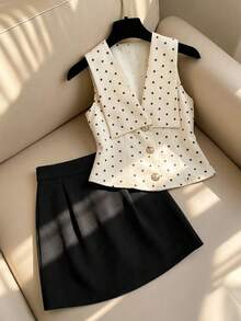 SHEIN Franclia 女士两件套波点无袖V领上衣和迷你裙套装，休闲日常/派对/生日装，夏秋季，纽扣腰部设计，显瘦时尚 - 彩色 - 查看 1