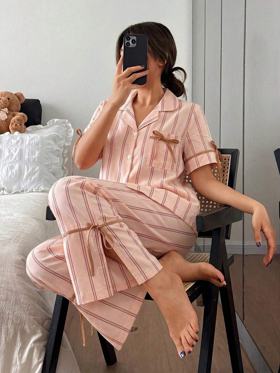 Napfluff 条纹印花翻领撞色休闲家居服短袖上衣和裤子套装（女款） - 黃色 - 查看 1