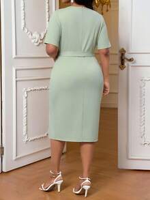 SHEIN Lady Work Outfits For Women  Plus Size Elegant Solid Color V-Neck Fitted Dress, Summer Cocktail Work Office Sage Green - Mint Green - View 2