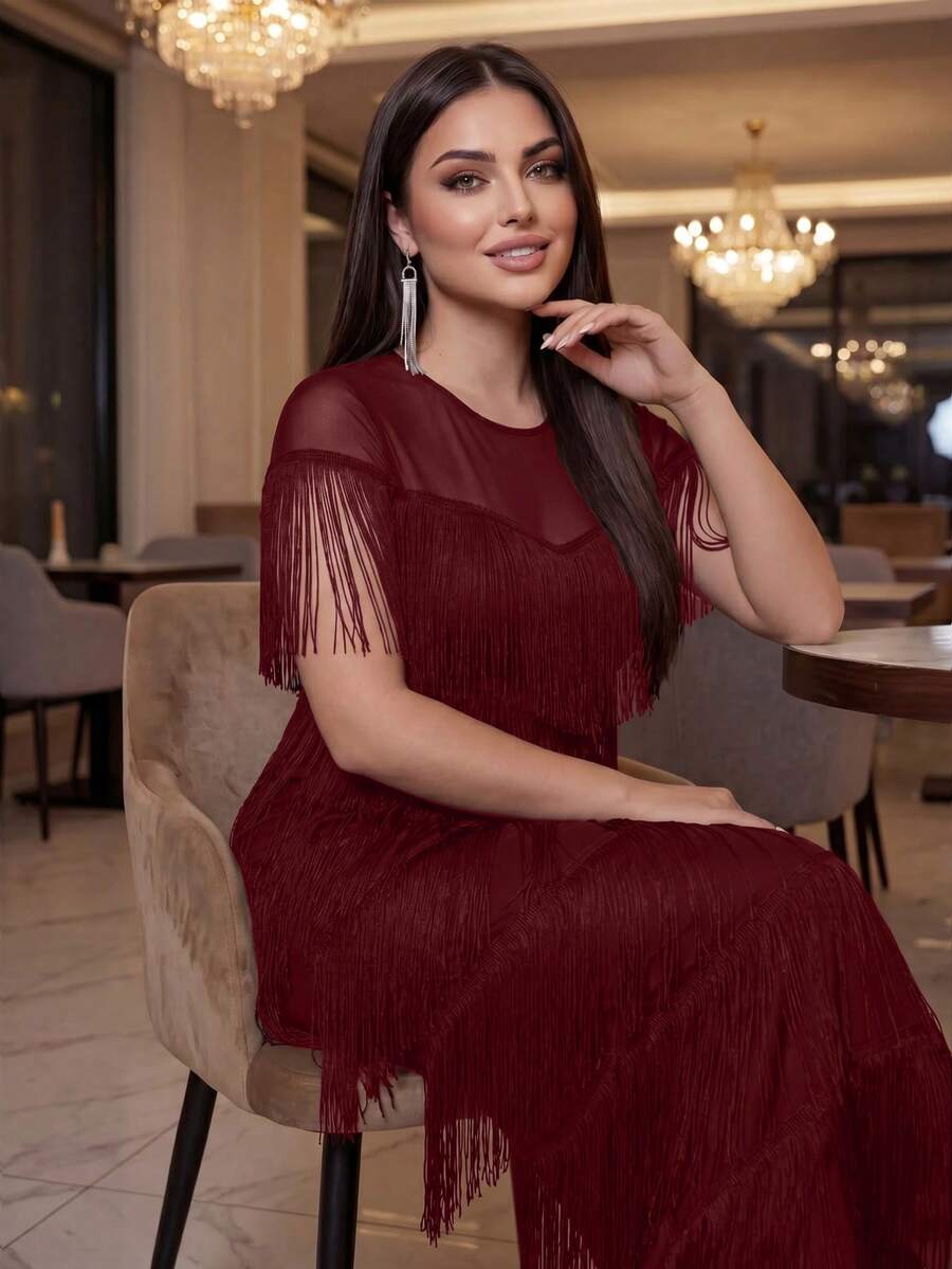 SHEIN Lady CURVE Váy dài tay ngắn cổ tròn dệt kim màu đen dáng rộng tua rua lưới tương phản mùa xuân và mùa thu và mùa đông thanh lịch, kín đáo, tiệc cưới ngày lễ tình nhân, tiệc cocktail, hòa nhạc - Màu Đỏ Sâu - Xem 1