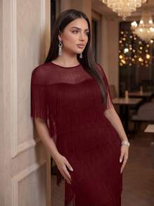 SHEIN Lady CURVE Váy dài tay ngắn cổ tròn dệt kim màu đen dáng rộng tua rua lưới tương phản mùa xuân và mùa thu và mùa đông thanh lịch, kín đáo, tiệc cưới ngày lễ tình nhân, tiệc cocktail, hòa nhạc - Màu Đỏ Sâu - Xem 5