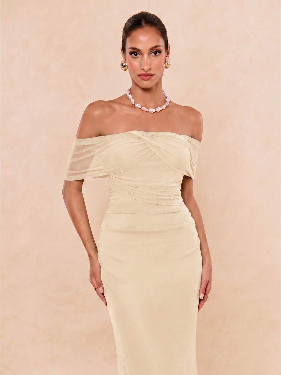 Lumalex 春夏简约复古闪亮假日派对装扮,适合锐舞派对、音乐节、郊游、泳装度假、波西米亚风、户外婚礼季、宴会、成人礼、海滩、海边等场合,适合冬季海滩度假、复活节、波西米亚风海滩户外婚礼派对、成人礼、返校派对等场合。优雅绿色网纱单肩褶皱修身包臀长裙,适合女士穿着。单肩连衣裙、单袖连衣裙、绿色连衣裙、垂褶连衣裙,优雅女士连衣裙,舞会礼服。 - 杏色 - 查看 1