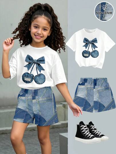 Bộ đồ thể thao mùa xuân hè cho bé gái, gồm áo thun và quần short phối màu xanh dương in hình quả anh đào, phong cách giản dị, sáng tạo, dễ thương, tối giản, thoải mái khi mặc hàng ngày, phù hợp với trang phục mùa xuân/hè.