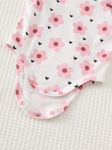Cozy Pixies Set 6 Potong untuk Bayi Perempuan Baru Lahir: Romper Lengan Pendek Leher Bulat Lembut Motif Hati & Celana Pinggang Elastis - Berwarna merah muda - View 5