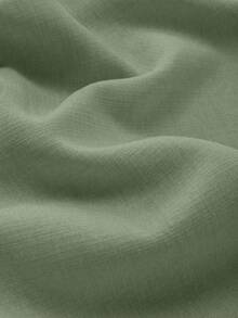GlowEve CURVE Gaun Liburan Elegan Panjang Sedang dengan Detail Ruffle dan Leher V untuk Wanita Ukuran Plus - Hijau - View 5