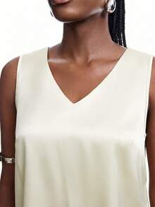 SHEIN EZwear 大码休闲通勤简约缎面吊带背心，米色 - 米色 - 查看 5