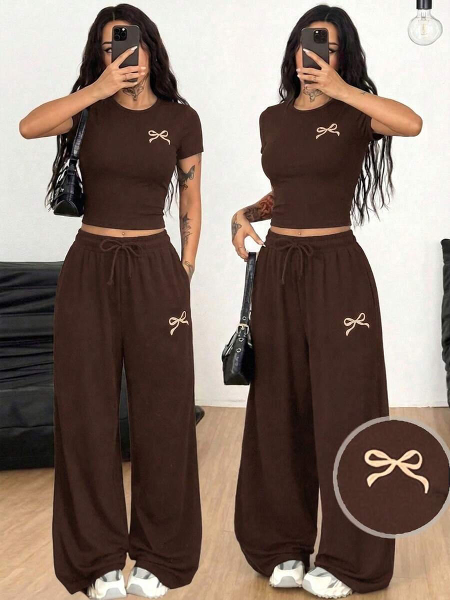 SHEIN 少女蝴蝶结印花露脐圆领T恤和抽绳腰带口袋裤套装 - 棕色 - 查看 1