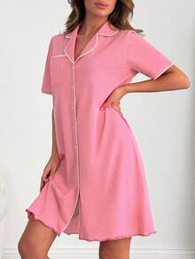 SHEIN Cottnline رداء نسائي من القطن الخالص بأزرار أمامية وحواف متباينة وأكمام قصيرة مريح للاستخدام المنزلي - وردي - مشاهدة 3
