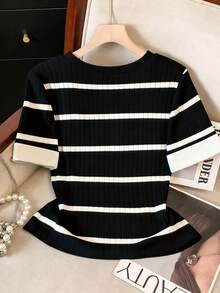 Franclia Plus Size Round Neck Short Sleeve Striped Elegant Casual T-Shirt - Black - View 2