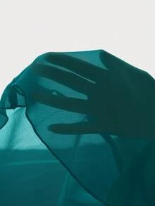Amplova Bộ đồ hai mảnh bằng vải chiffon dành cho nữ: Áo quây hở lưng với vạt áo bất đối xứng và bèo nhún hai lớp, kết hợp với chân váy ngắn, gợi cảm và phá cách, thích hợp cho kỳ nghỉ. - Màu xanh lá cây đậm - Xem 6