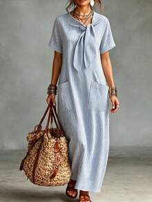 Breezaya Đầm nữ dáng rộng, đơn giản, tay ngắn, cổ bẻ, thắt nơ, có túi, kẻ sọc, thích hợp cho kỳ nghỉ, du lịch, đầm kẻ sọc, đầm xanh, đi biển, đảo, mùa hè, thoải mái, dáng suông, đầm thường ngày, đầm thanh lịch. - Màu xanh lam - Xem 1