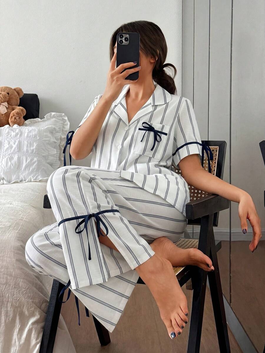 Napfluff 条纹印花翻领撞色休闲家居服短袖上衣和裤子套装（女款） - 白色 - 查看 1