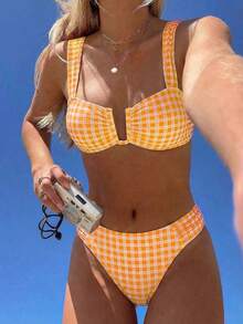 Swim Mod 女款新款圓點印花寬肩帶U領比基尼套裝，短版上衣與高衩比基尼泳褲，性感夏季泳裝 - 彩色 - 查看 1