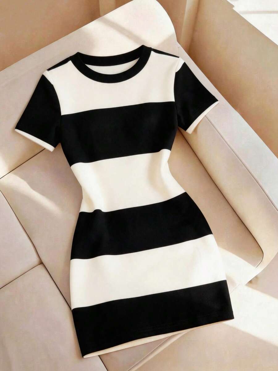 INAWLY Women's Contrast Color Minimalist Round Neck Short Sleeve Mini Dress - Black and White - View 1