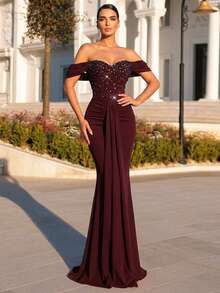 Glamrae Petite Robe de soirée élégante pour femmes avec décolleté épaules dénudées, décoration de strass, taille froncée et queue de poisson - Rouge foncé - Voir 2