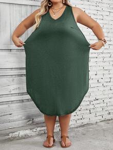 SHEIN CURVE+ Plus Size Women's Solid Color Curved Hem Vest Dress - Green - View 7