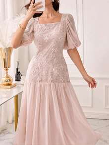 Modelyn Vestido de gasa con cuello cuadrado elegante azul francés, mangas de pétalo y bordado con efecto de empalme - Rosa - Ver 1