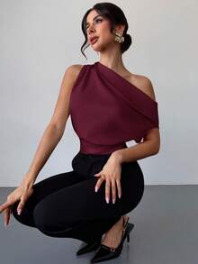 Firerie 女款優雅不對稱領襯衫，適合情人節與夏季穿著，春夏優雅時尚新款，適用通勤、辦公、日常、度假、音樂節，不對稱領百褶杏色襯衫 - 酒紅色 - 查看 3