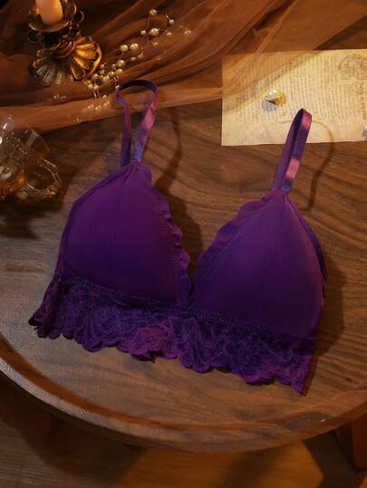 Bralette sem Arame com Acabamento em Renda, Plus Size