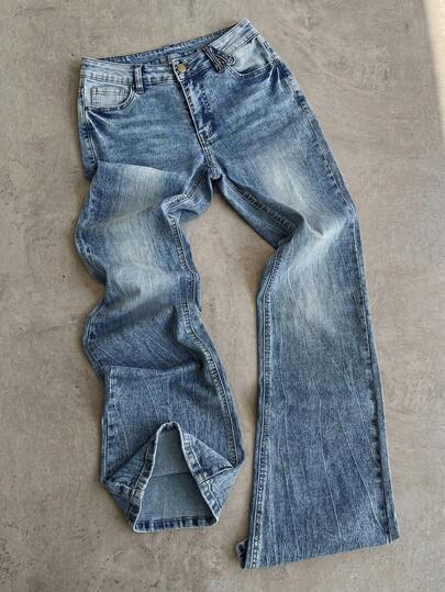 Attitoon Quần jeans ống loe nữ, kiểu dáng thường ngày, chất liệu denim mài, có túi xéo.