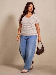 Elaquor Plus Size Casual Minimalist Knit T-Shirt - Apricot - View 6