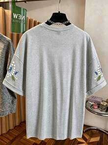 GlowEve CURVE Plus Size Women's Elegant Commute Lazy Relaxed Daily Commute Loose Beach Vacation Gentle Noble Fitted T-Shirt - Grey - View 2