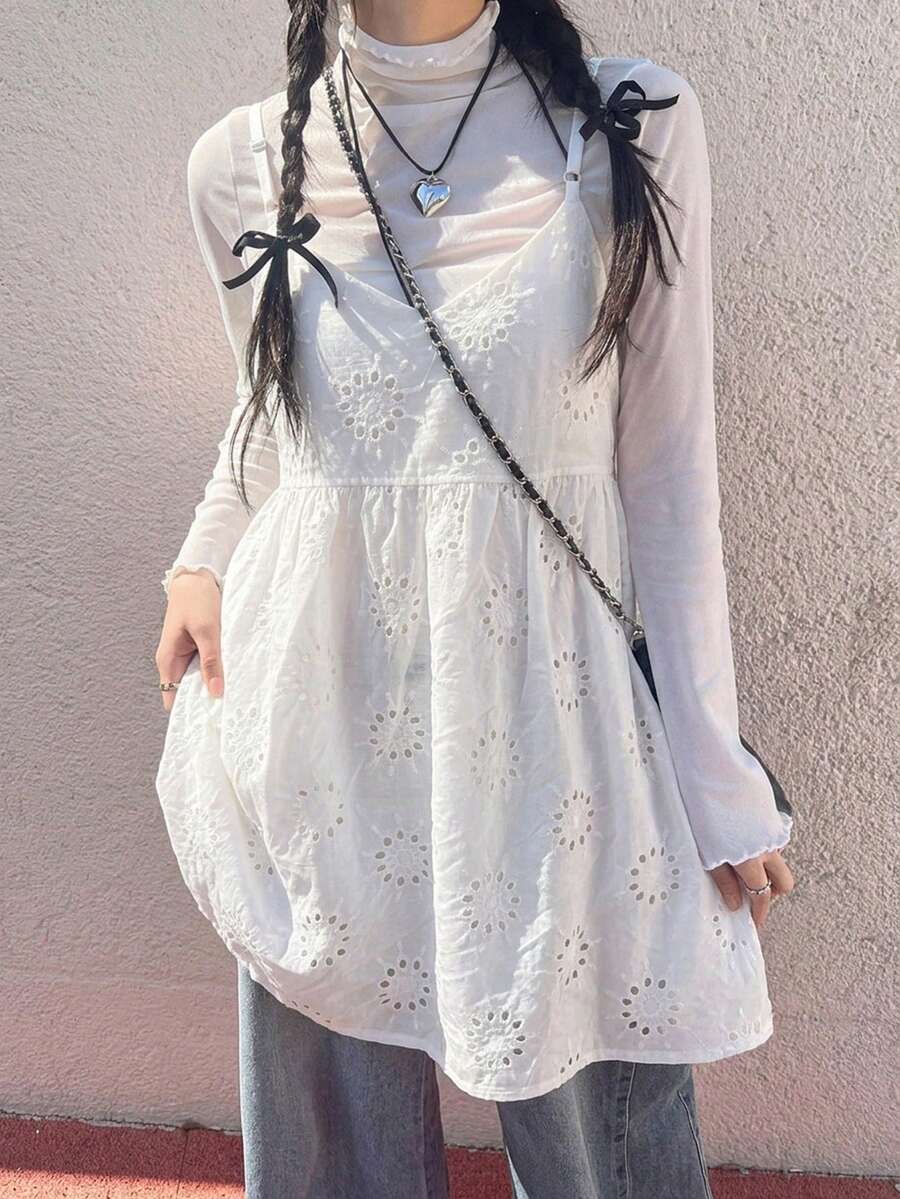 FRIFUL 女款花卉刺繡抓皺休閒百搭日常穿搭細肩帶背心上衣 夏季 - 白色 - 查看 1