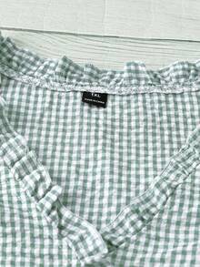 SHEIN LUNE CURVE 大码女式经典格纹V领荷叶边花瓣袖修身休闲常规衬衫 - 綠色 - 查看 3