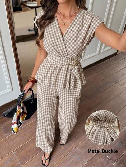 Serisse Completo casual da donna composto da camicia a maniche corte a righe e pantaloni a quadri, 2 pezzi