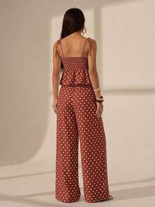 SHEIN PETITE Bộ đồ nữ màu đen chấm bi gồm áo hai dây và quần dài, kiểu dáng thường ngày, bộ đồ chấm bi dễ thương cho mùa hè, bộ đồ chấm bi cho ngày Valentine, bộ đồ chấm bi 2 món cho nữ mùa hè. - màu nâu - Xem 2
