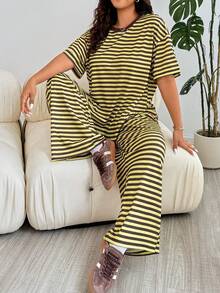 SHEIN EZwear Set Kaos dan Celana Bergaris Longgar Kasual Ukuran Besar - Mocha Brown - View 7