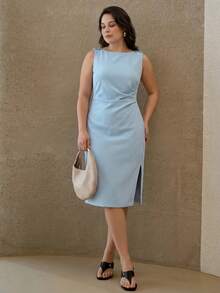 MOTF PREMIUM PLUS SIZE WOMEN MINIMALIST CHIC STRUCTURED FRONT DETAIL SLIT HEM MIDI DRESS - Sky Blue - View 4