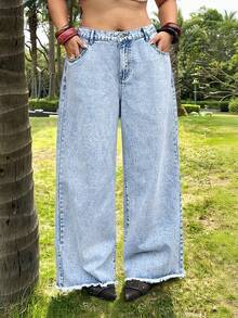 Jeanoix Plus Size Women Pockets Button Casual Versatile Daily Wear Denim Jeans - Light Wash - View 3