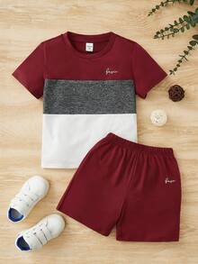 SHEIN Toddler Boys Colourblock Letter Graphic Tee & Shorts - Burgundy - View 1