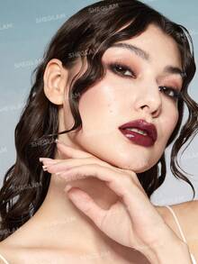 SHEGLAM Pout-Perfect Shine 豐唇膏-莓果季節保濕豐唇固體唇彩不黏滋養豐唇精華椰子油唇膏唇部化妝品紫色豐唇膏 品牌 美容 化妝 化妝品 適合女性與女孩 完美搭配夏季春季 Y2K 時尚 流行 生日 母親節禮物 假期 派對準備就緒 最佳顏色 - Berry Season - 查看 3