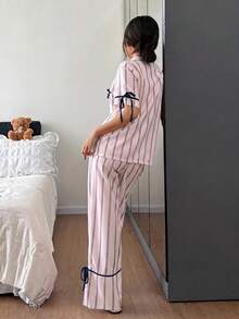 Napfluff 条纹印花翻领撞色休闲家居服短袖上衣和裤子套装（女款） - 藕粉色 - 查看 2