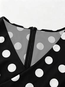 Franclia Blusa de verano de moda para mujer con manga corta, cruzada y estampado de lunares - Negro - Ver 4