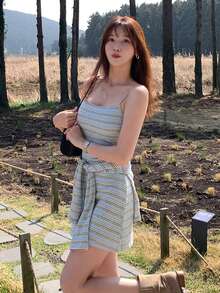 DAZY Bộ đồ nữ gồm áo khoác cardigan dài tay kẻ sọc và váy hai dây, kiểu dáng thường ngày. - Màu xanh lam - Xem 5