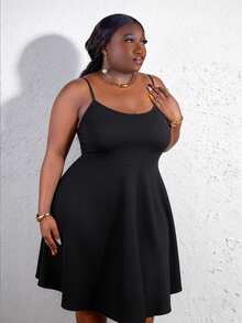 CurvyTilda Abito canotta tinta unita elegante per feste estive, per silhouette a clessidra, taglie forti - nero - Visualizzare 3