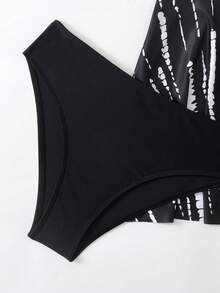Swim Lushoire 2025新款女士撞色单肩吊带泳衣两件套，显瘦 - 黑與白 - 查看 7