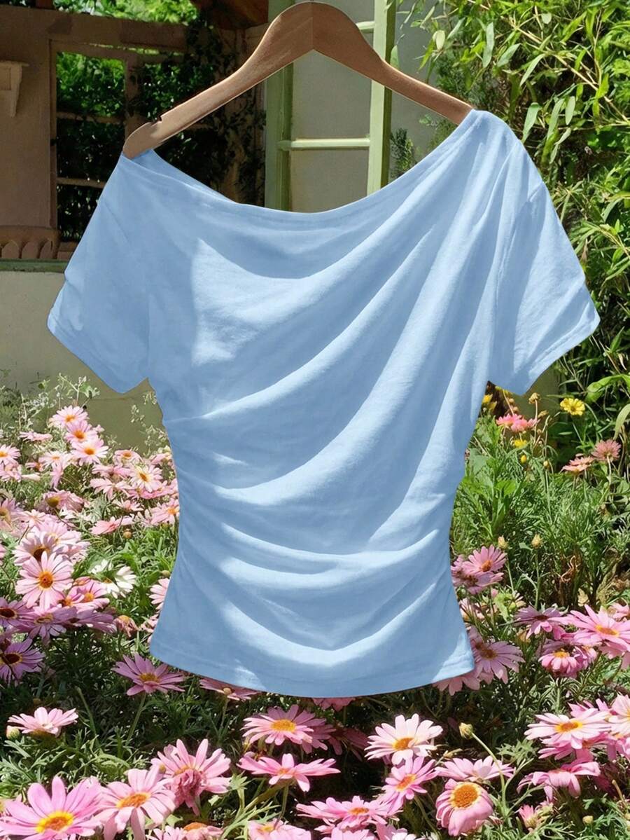 SHEIN MOD 大码女式针织提花黑白条纹不对称肩部上衣,黑白条纹,罗纹,腰部褶皱,侧袖褶皱,休闲夏季T恤,女式夏季衬衫 - 藍色 - 查看 1