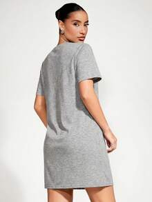 SHEIN BASICS 纯色圆领短袖简约设计休闲百搭夏季T恤连衣裙 - 淺灰色 - 查看 3