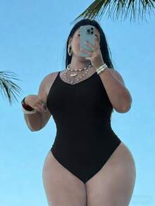 SHEIN Swim 大码女士时尚连体泳衣，圆领豹纹印花，露背圆形镂空设计，性感沙滩度假泳装 - 黑色 - 查看 2
