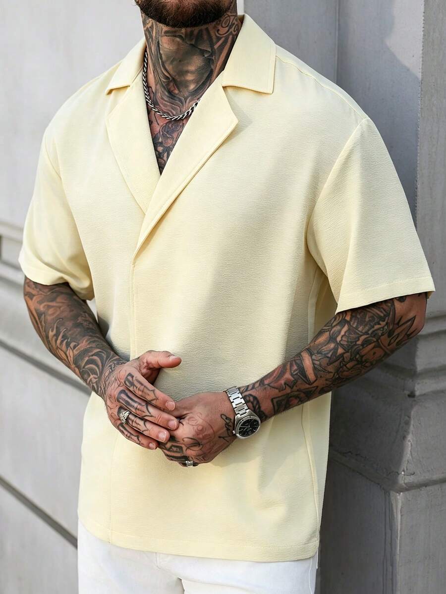 Manfinity CasualCool 男士纯色立领插肩袖休闲夏季百搭衬衫 - 淡黃色 - 查看 1