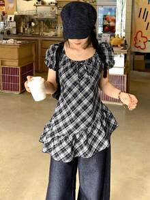 DAZY 女款格紋圓領休閒短袖上衣圖案T恤校園風 - 黑色 - 查看 4