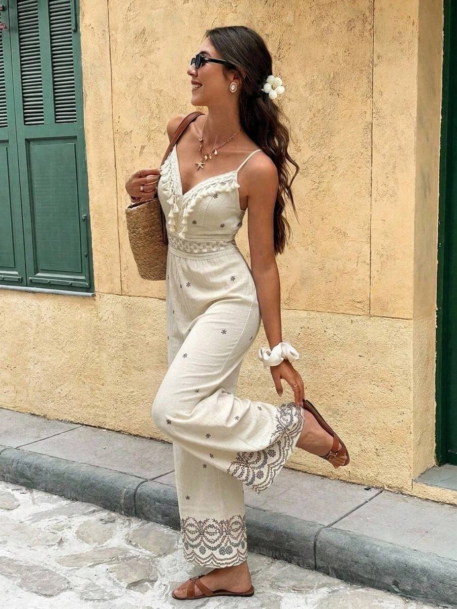 SHEIN Frenchy Bộ jumpsuit nữ mùa hè kiểu dáng thường ngày đi biển, không tay, phối ren tương phản, không tay, ống rộng, có tua rua trang trí. - Màu be - Xem 1