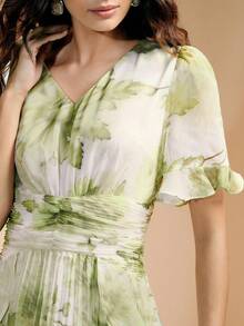SHEIN Đầm dài tay dài cổ chữ V, thiết kế xếp ly eo, chất liệu vải dệt in kỹ thuật số, kiểu dáng thường ngày dành cho nữ. - màu xanh lá - Xem 3
