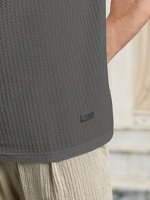 Manfinity RebelGame Loose Fit Men's Letter Patched Waffle Knit T-Shirt - Dark Grey - View 4