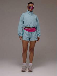 Musera Sport 高领短款轻薄运动外套，适合运动健身、健身房、普拉提、日常休闲穿着，适合运动出汗等场合。 - 淺藍色 - 查看 3