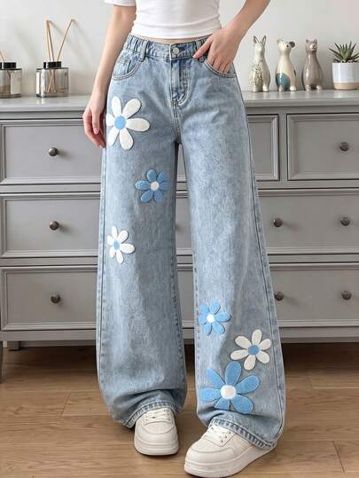 SHEIN ChillGRL 少女Y2K蓝色牛仔直筒长裤，饰有雏菊花朵贴片，70年代风格，向日葵图案，70年代儿童花朵刺绣牛仔裤，宽松牛仔裤，花朵牛仔裤，少女宽松牛仔裤，阔腿牛仔裤，宽松花卉牛仔裤，刺绣长裤